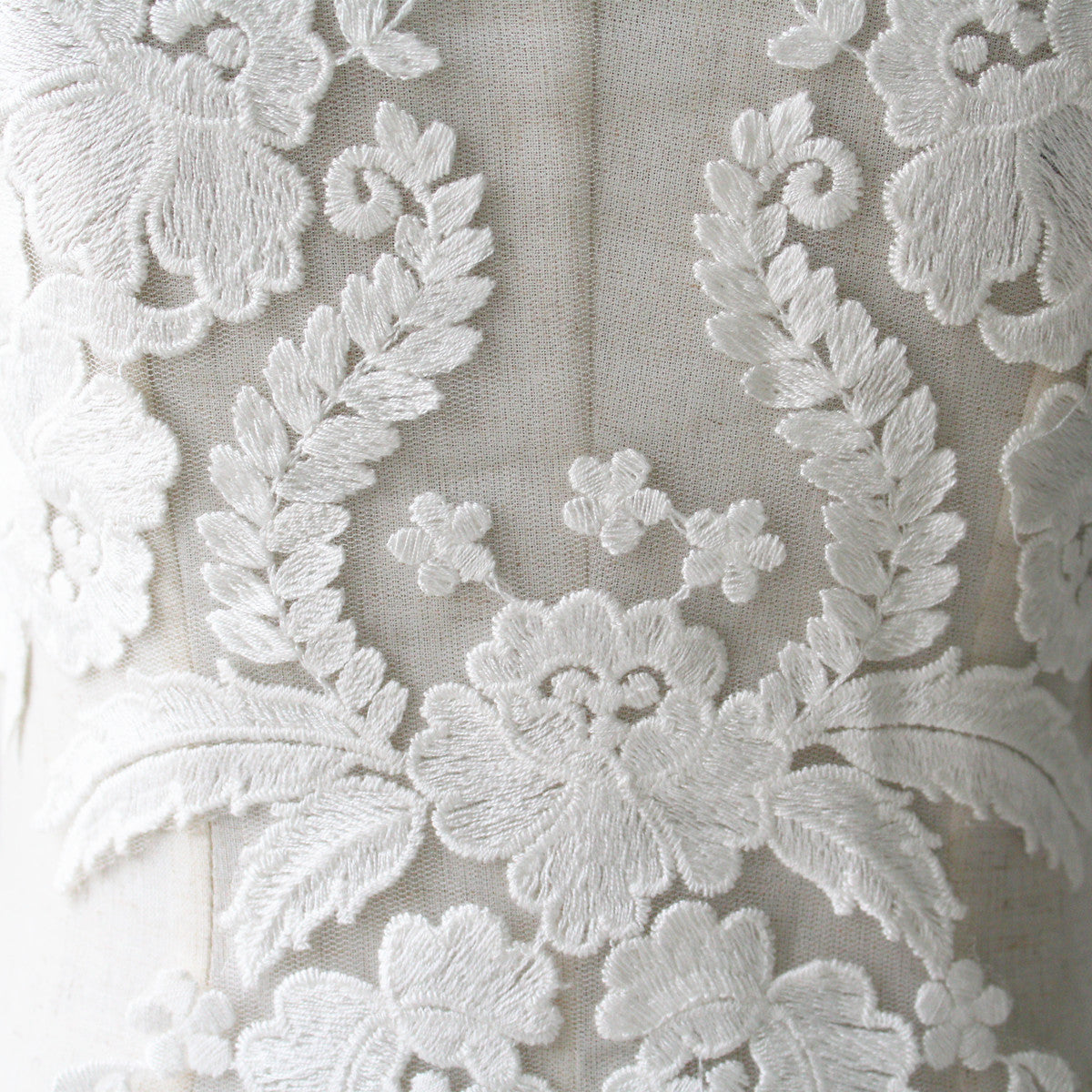 1 x Large Lace Flower Sew On Patch Badge Wedding Bridal Dress Embroidered Applique Sewing Craft DIY